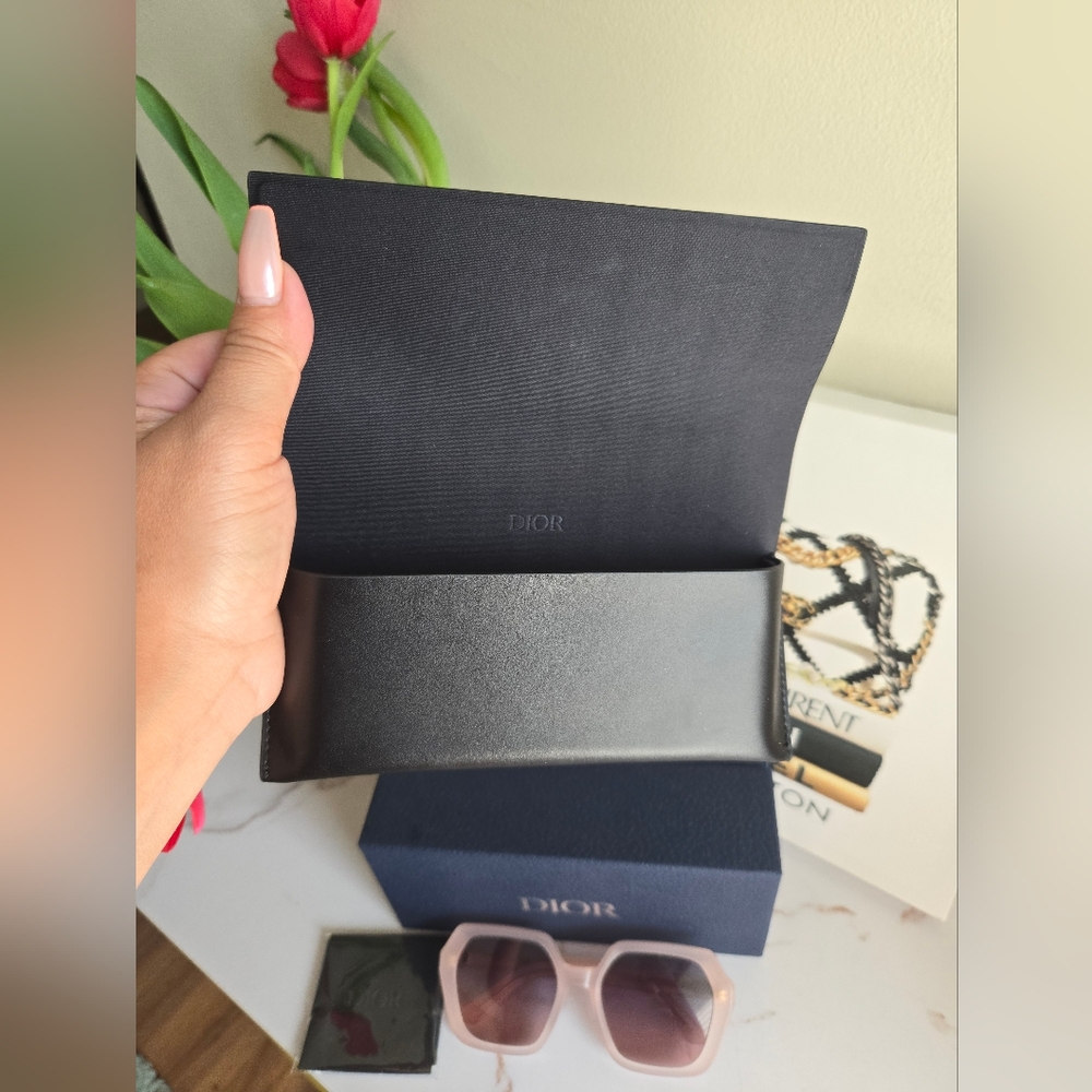 ⛔️SOLD⛔️Christian Dior Midnight S2F 56mm Geometric Matte Pink Sunglasses - Picture 10 of 11